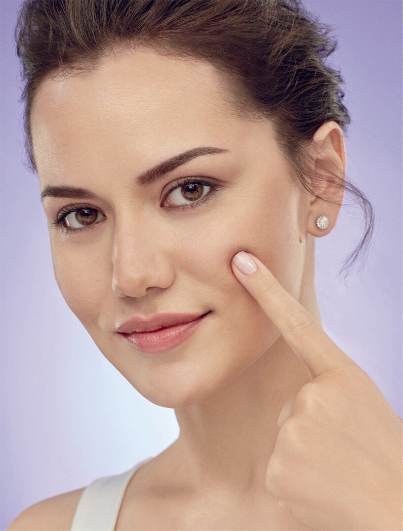 L'oréal Paris Hyaluron Uzmanı Cilt Dolgunlaştıran Nemlendirici Göz Kremi 15ML - 10