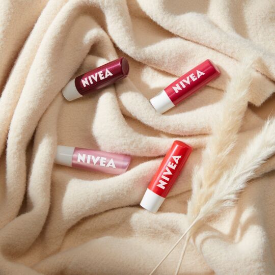 Nivea Lıp Balm Ruj & Böğürtlen Aromalı Dudak Koruyucu 4,8gr - 8